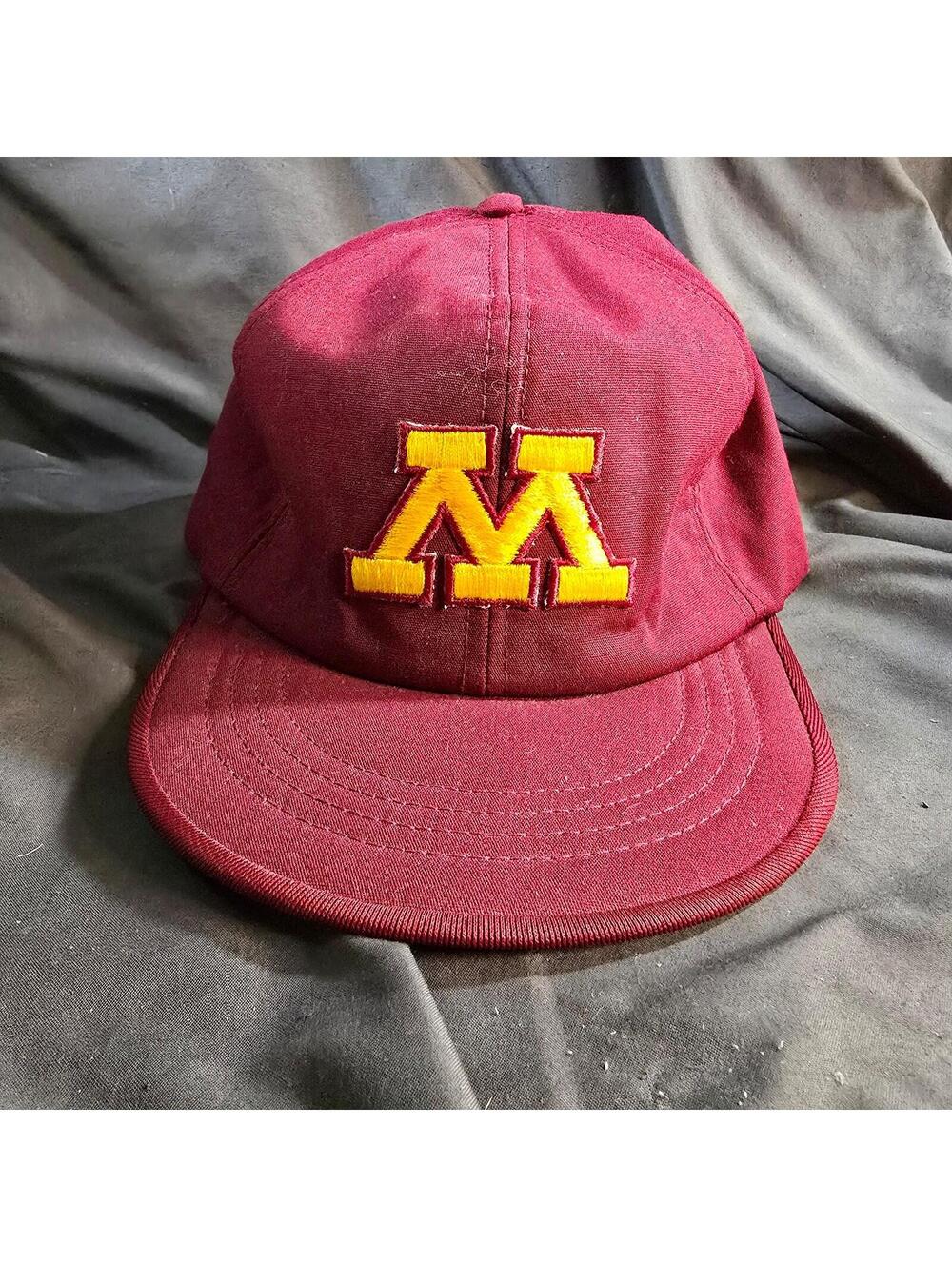 VTG Minnesota Golden Gophers SnapBack Hat Adjustable Cap Cracked Snap